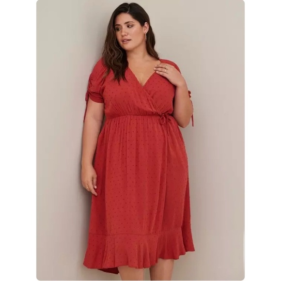 Torrid Swiss Dot Burnt Orange Faux Wrap Dress V Neck Ruffle Trim Size 4X - Picture 4 of 9